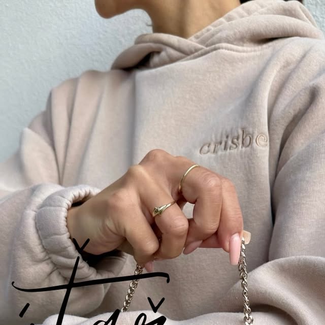 súťaž o vašu obľúbenú Crisbe mikinu