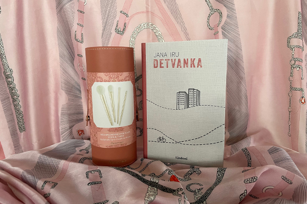 Súťaž o súpravu šetcov Marionnaud a knihu Detvanka (Lin